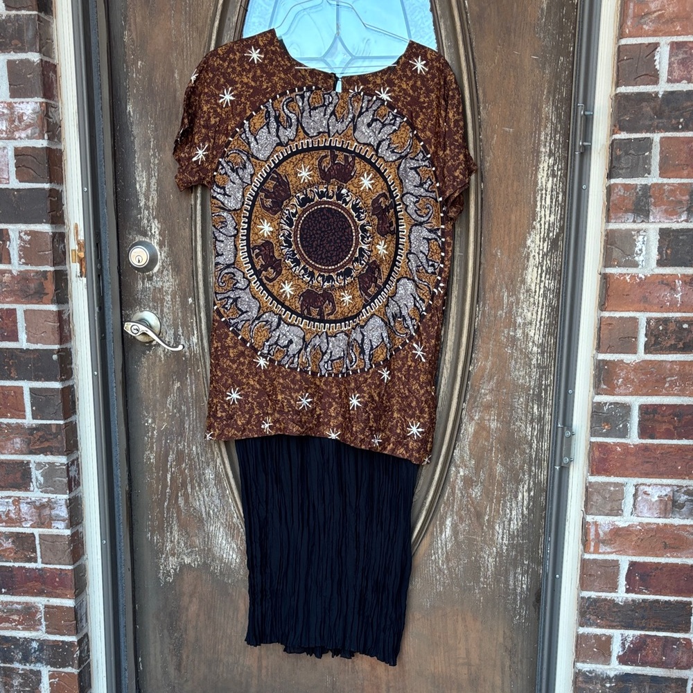 Vintage CYNTHIA HOWIE SHIRT/Maxi Skirt Combo elephant theme! 12